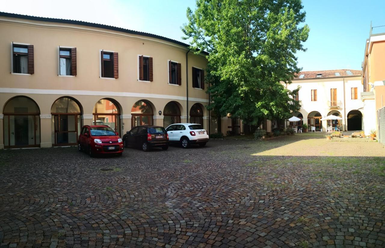 Casa Santa Caterina E Sant Antonio Pensión *